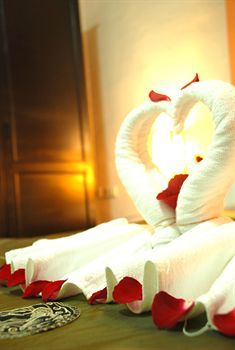 Casa Bonita Guest House Patong Екстериор снимка